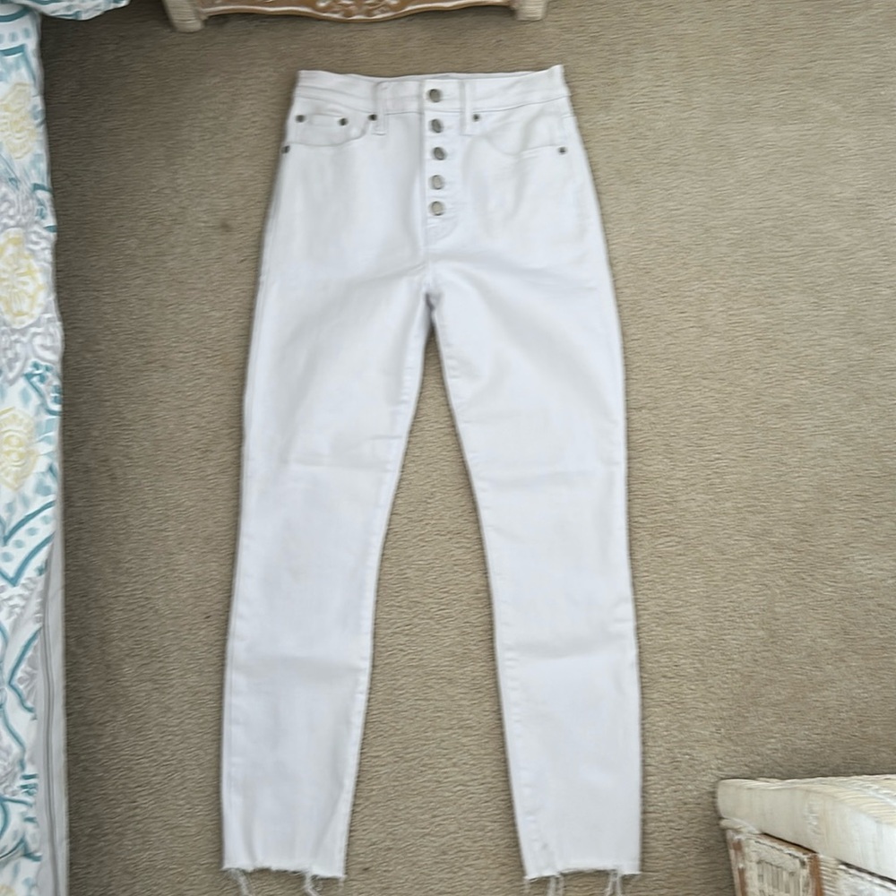 NWOT pistols white jeans size 26